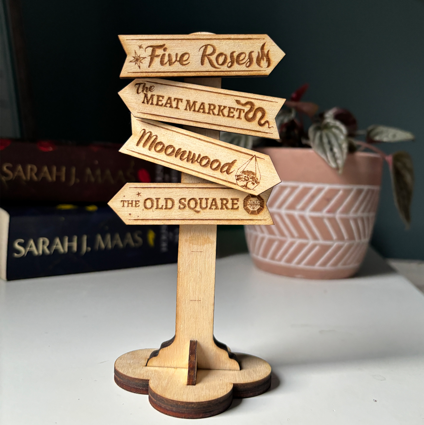 Crescent City Mini Sign Posts, Officially Licensed HOFAS Signpost