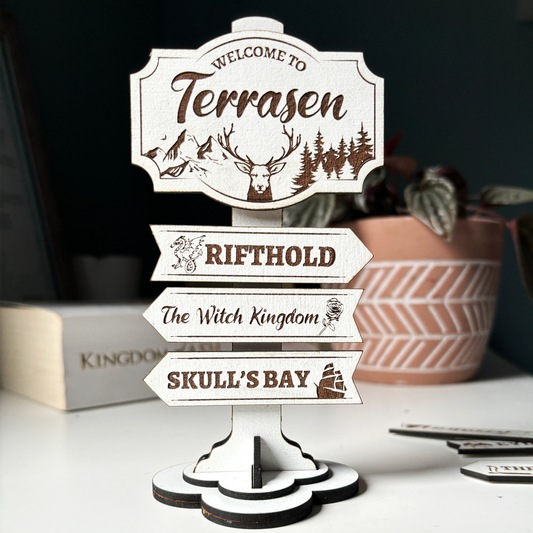 Throne of Glass Wooden Mini Sign Posts