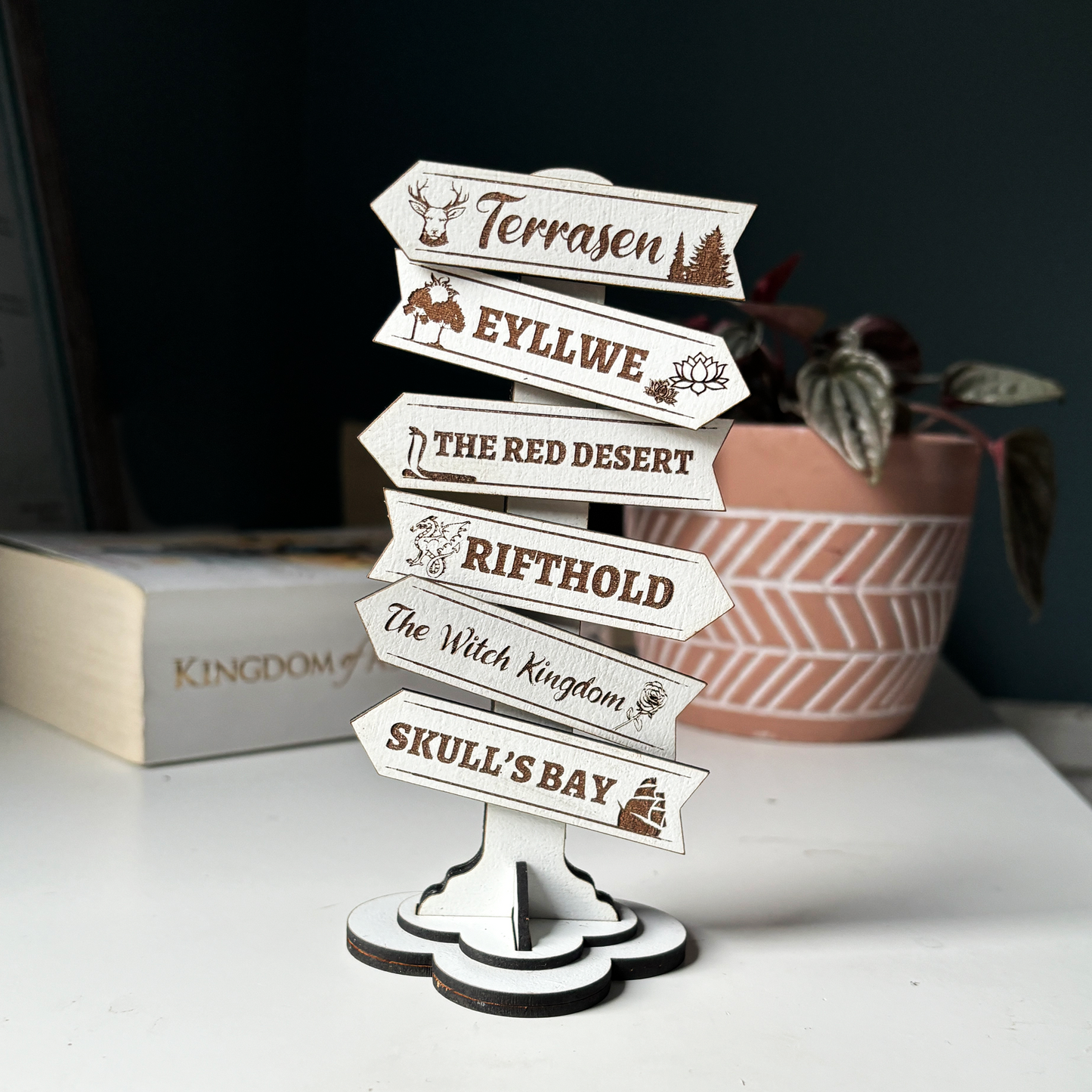 Throne of Glass Wooden Mini Sign Posts