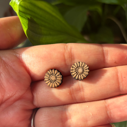 Daisy Earrings - Wooden Handmade Earrings